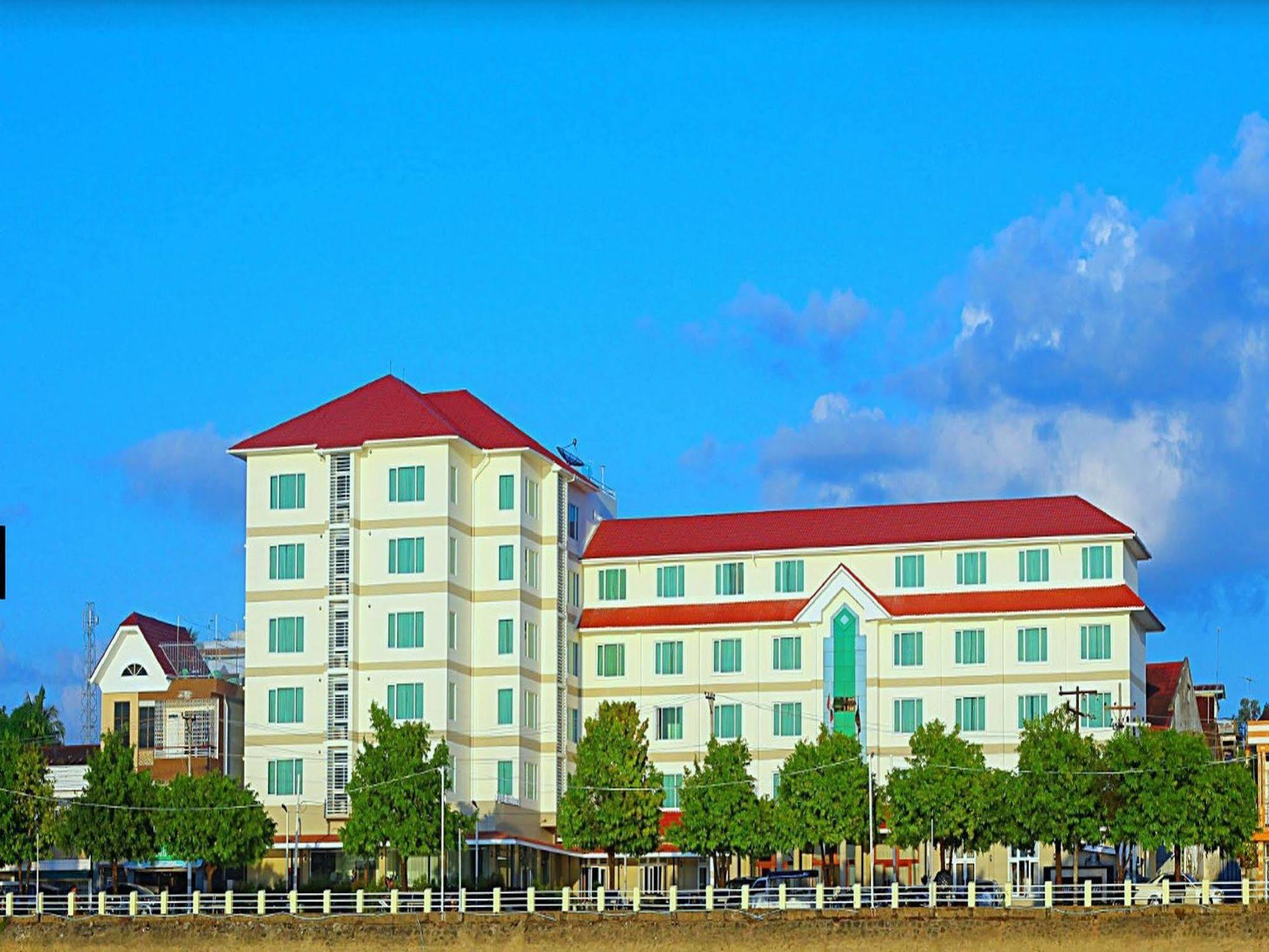 Ngwe Moe Hotel Mawlamyine Ngoại thất bức ảnh