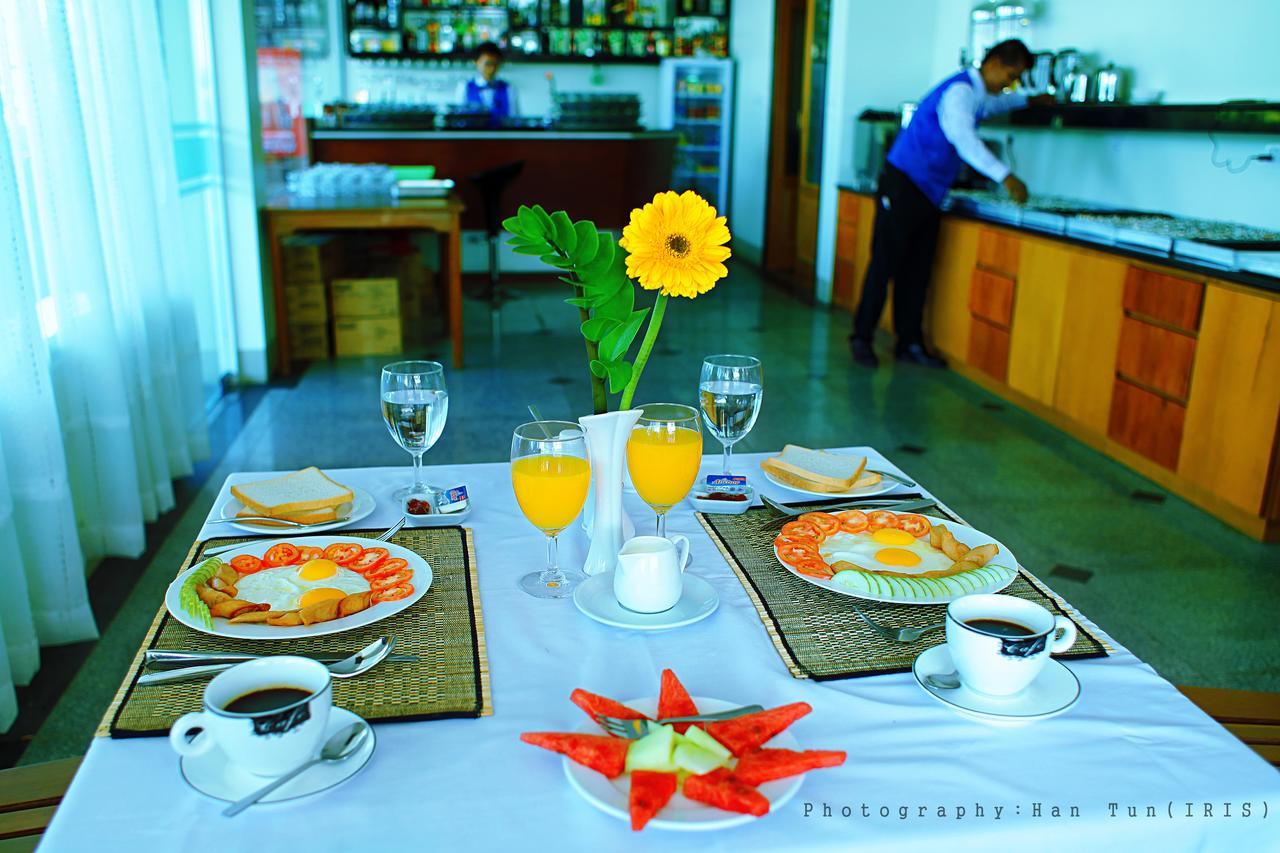 Ngwe Moe Hotel Mawlamyine Ngoại thất bức ảnh