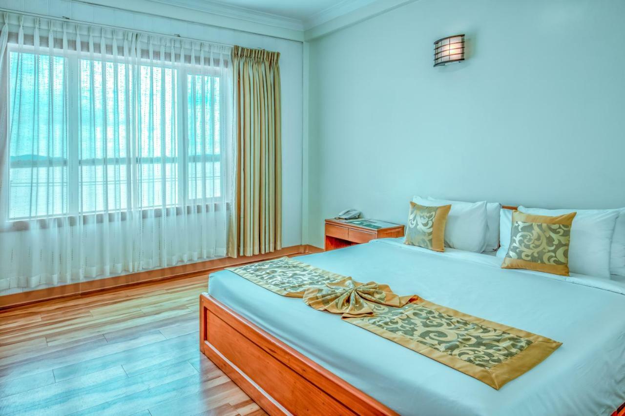 Ngwe Moe Hotel Mawlamyine Ngoại thất bức ảnh
